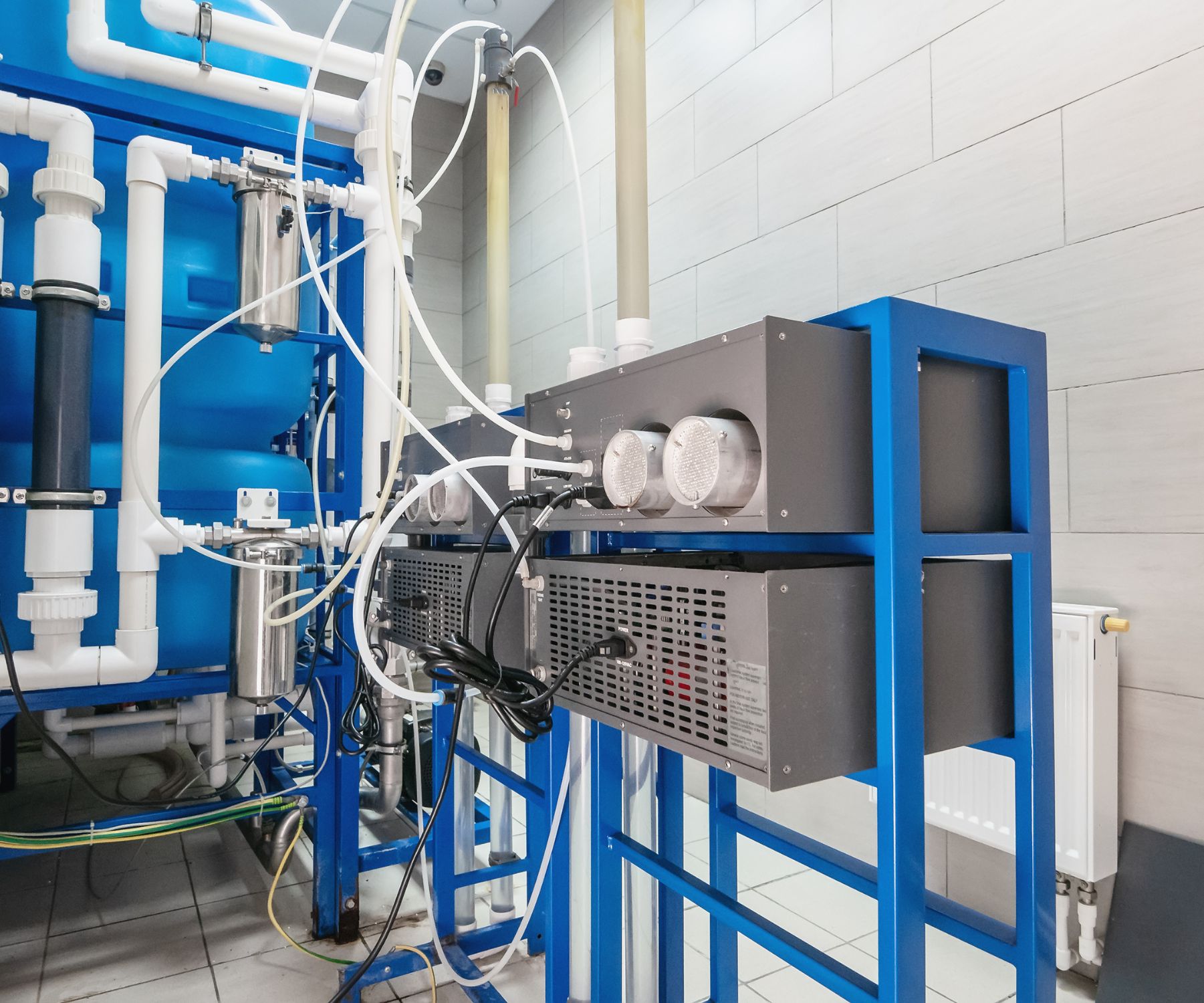 How Does an Ozonator Work? Understanding and Using Ozone Generators