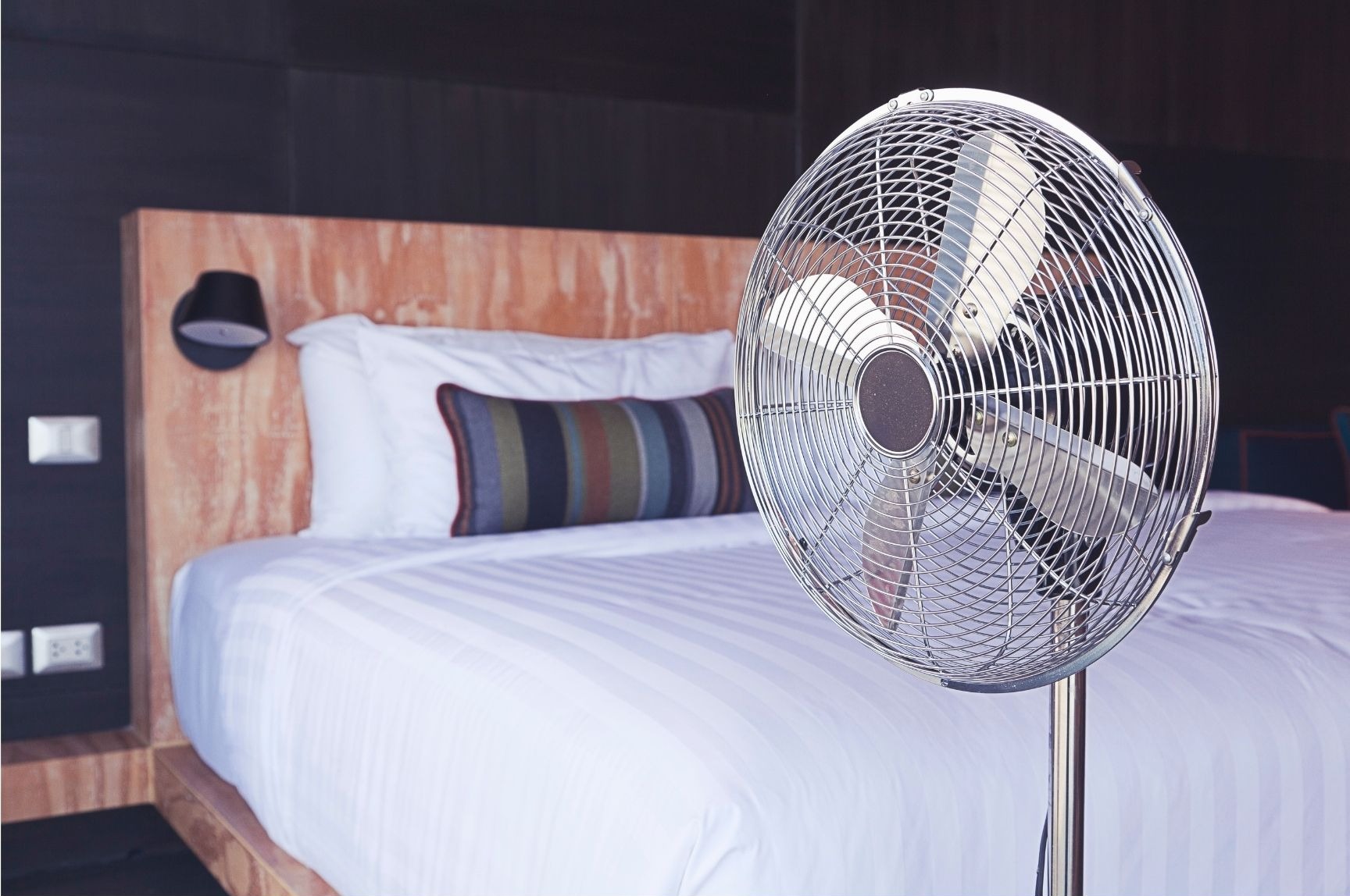 Benefits of sleeping with a fan