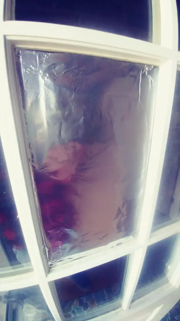 tin-foil-on-windows