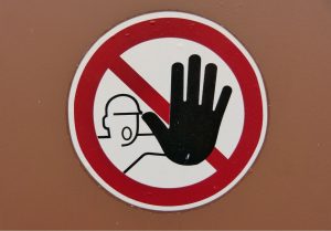 warning-dirty humidifier water ahead