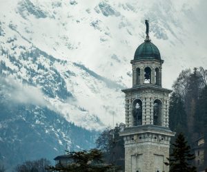 What is the Advantage of a Tower Fan